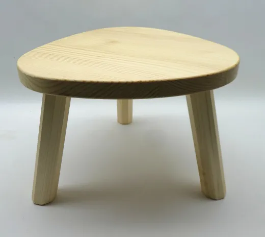 Pflanzentisch dreieckig, Hocker mit 3 Beinen, Fichte