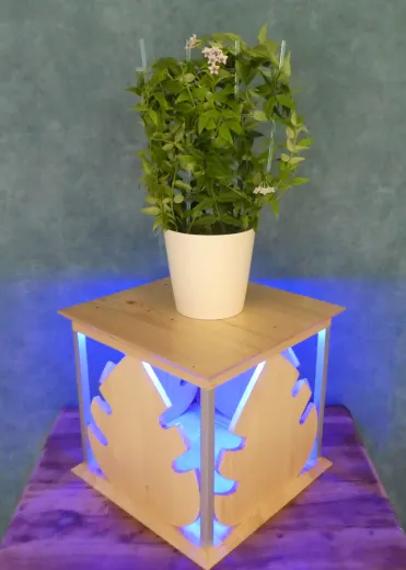 Pflanzentisch "Monstera" mit Beleuchtung, Fichte/Kiefer, ca. 36x36cm