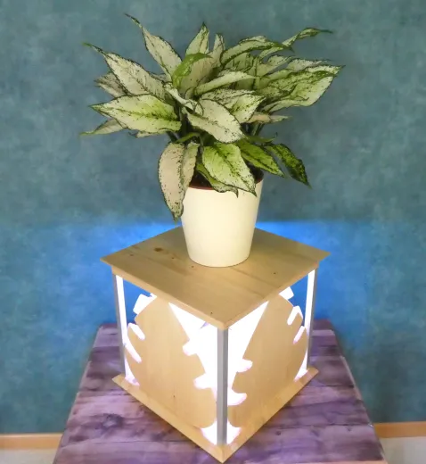 Pflanzentisch "Monstera" mit Beleuchtung, Fichte/Kiefer, ca. 36x36cm