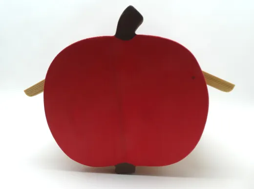 Rotes Vogelfutterhaus im Apfeldesign zum Aufhängen