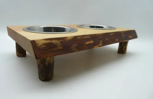 Futterbar rustikal, Holz Douglasie, mit Doppelnapf, für Katzen und kleine Hunde