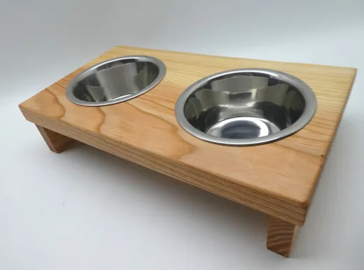 Futterbar, Holz Douglasie, Edelstahl Doppelnapf, für Katzen und kleine Hunde