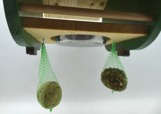 Vogelfutterhaus "Grüner Apfel", Holz, zum Aufhängen
