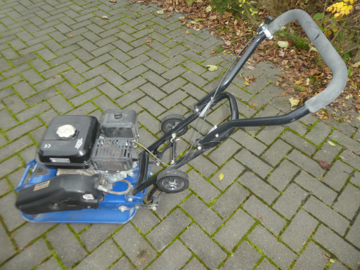 Rüttelplatte, Rüttler