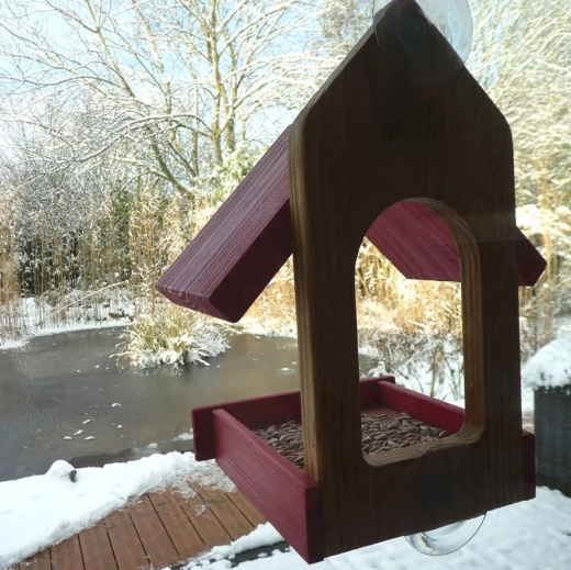 Rotes Vogelfutterhaus &quote;Mia&quote;, für die Fensterscheibe